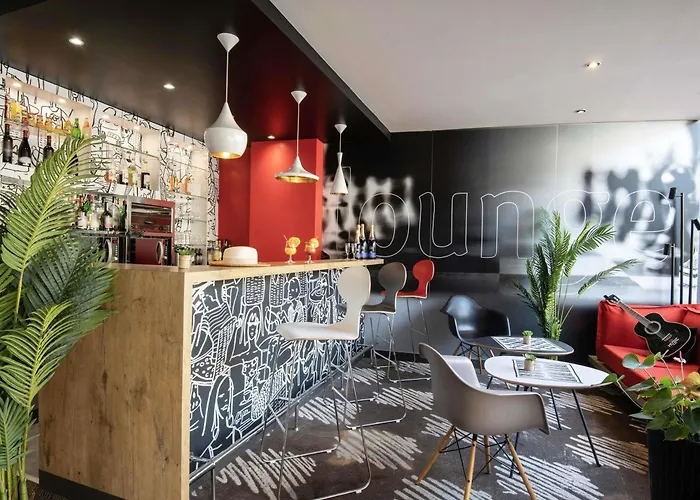 Ibis Cannes Plage La Bocca